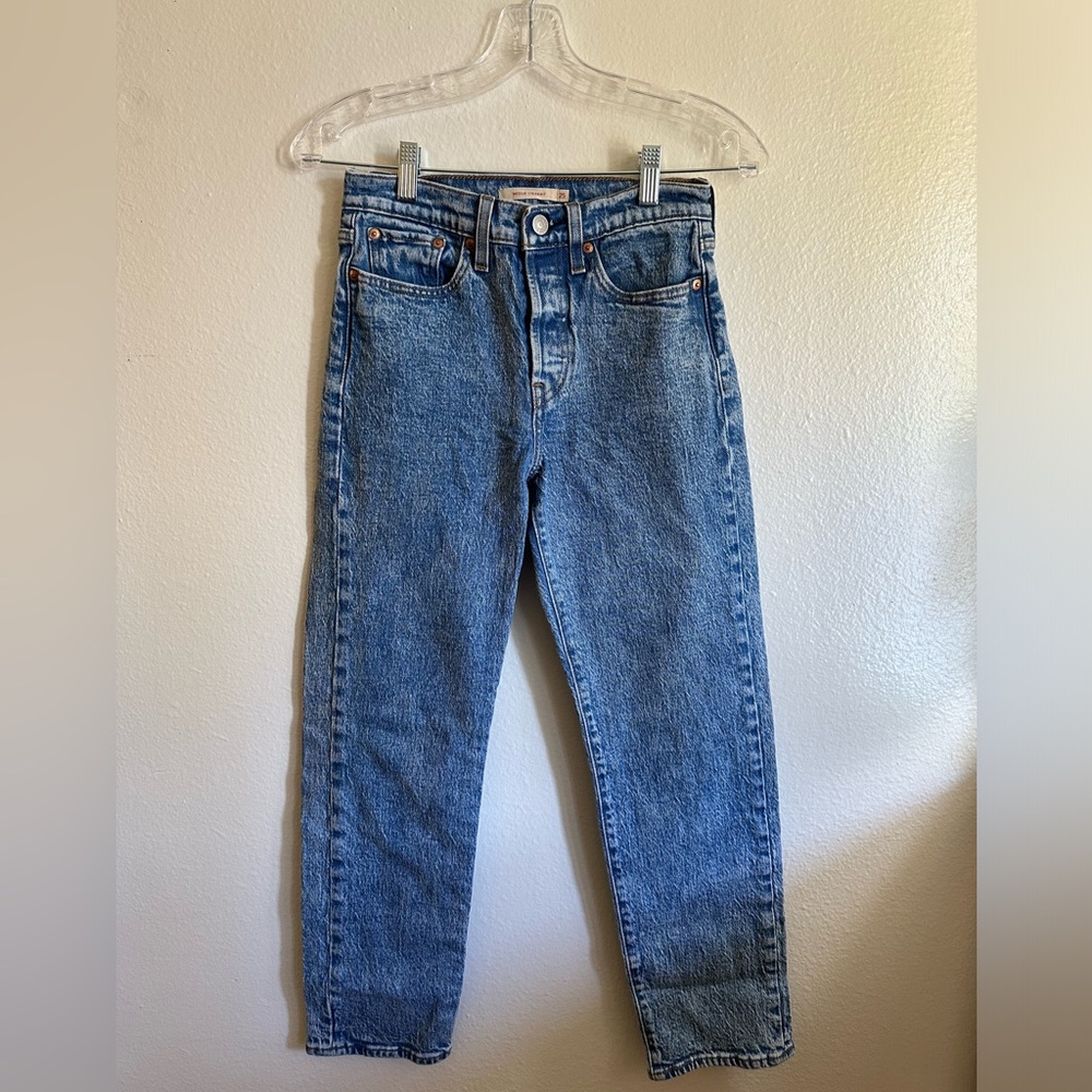 Women’s Levi Jeans